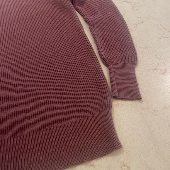 American Eagle Outfitters crewneck sweater mauve color SZ Xsmall - Picture 10 of 12
